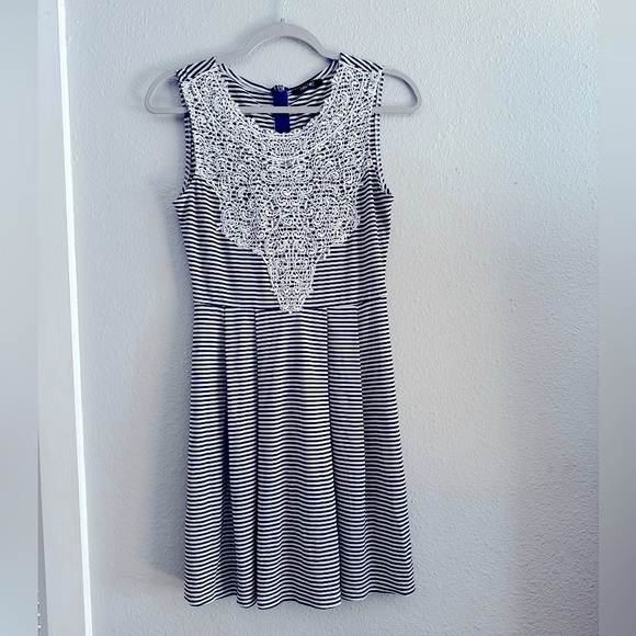 COCOLOVE Dresses & Skirts - Blue and White Sleeveless A-Line Mini Dress with Lace. Size small